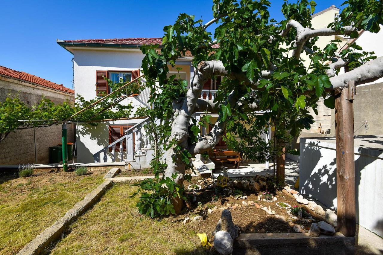 Lana Apartman Zara Esterno foto