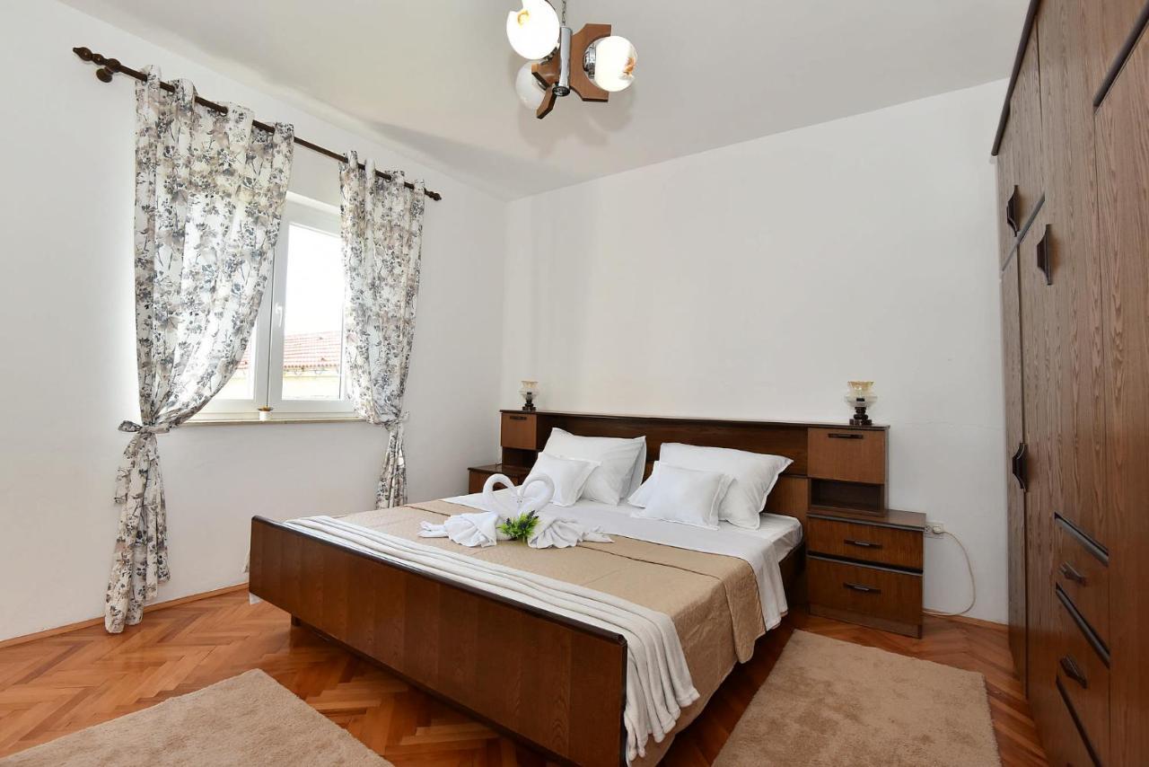 Lana Apartman Zara Esterno foto