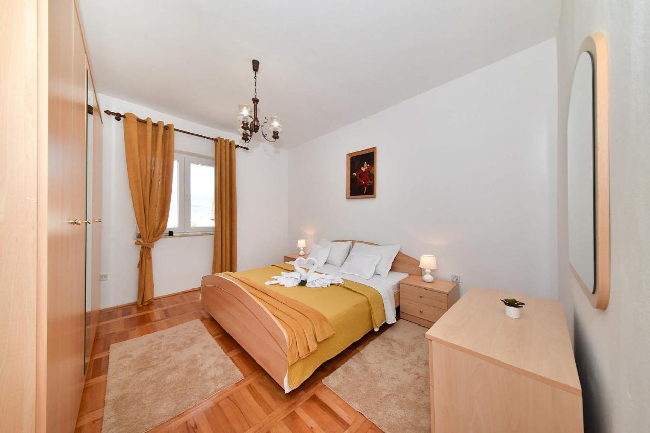 Lana Apartman Zara Esterno foto