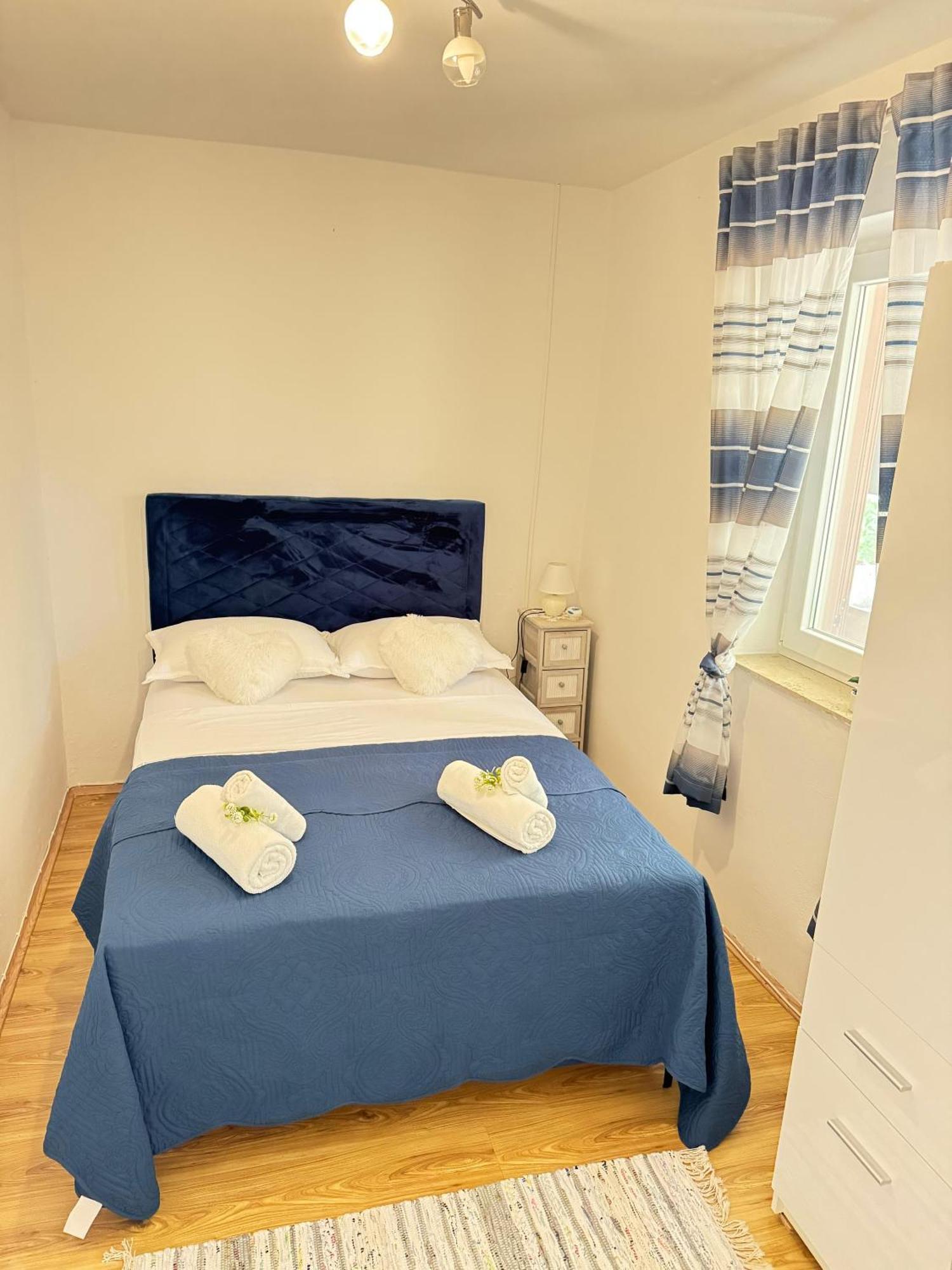Lana Apartman Zara Esterno foto